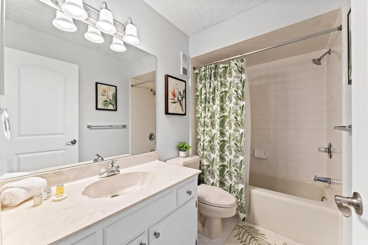 Regency Towers 207 - Sleeps 8 -east-gulf Overview * Panama City Beach