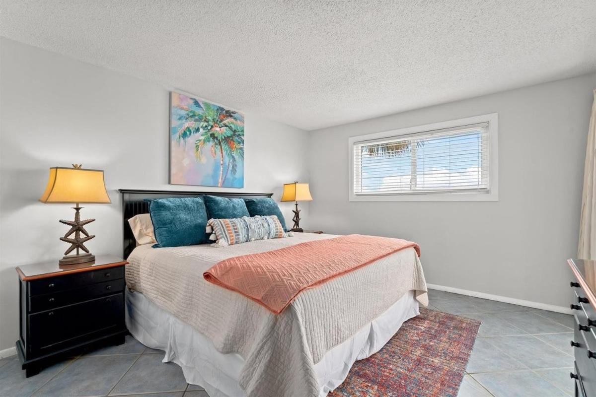 Regency Towers 207 - Sleeps 8 -east-gulf Overview Panama City Beach